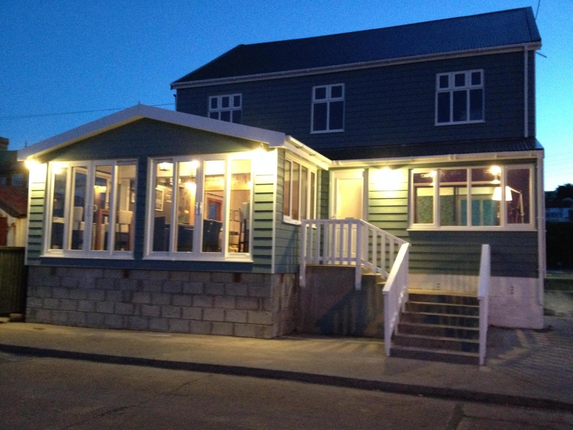 The Waterfront Boutique Hotel Stanley Eksteriør bilde