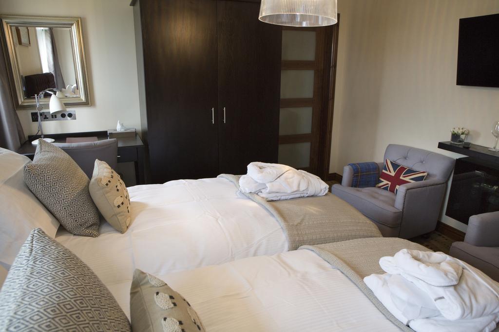 The Waterfront Boutique Hotel Stanley Eksteriør bilde