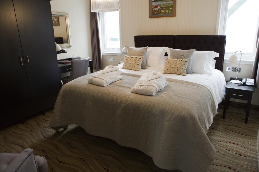 The Waterfront Boutique Hotel Stanley Eksteriør bilde